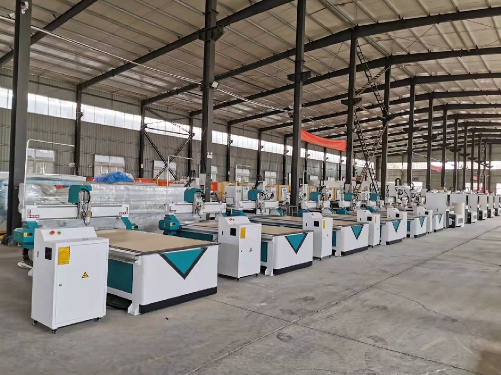 ?直排換刀加工中心有哪些設備優(yōu)勢！